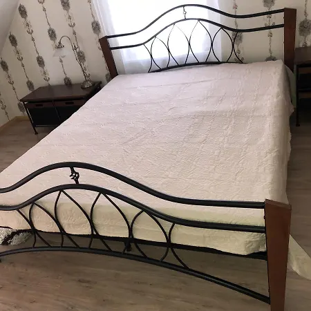 Hirvepargi Kulalistemaja Tatil Evi PARNUMAA